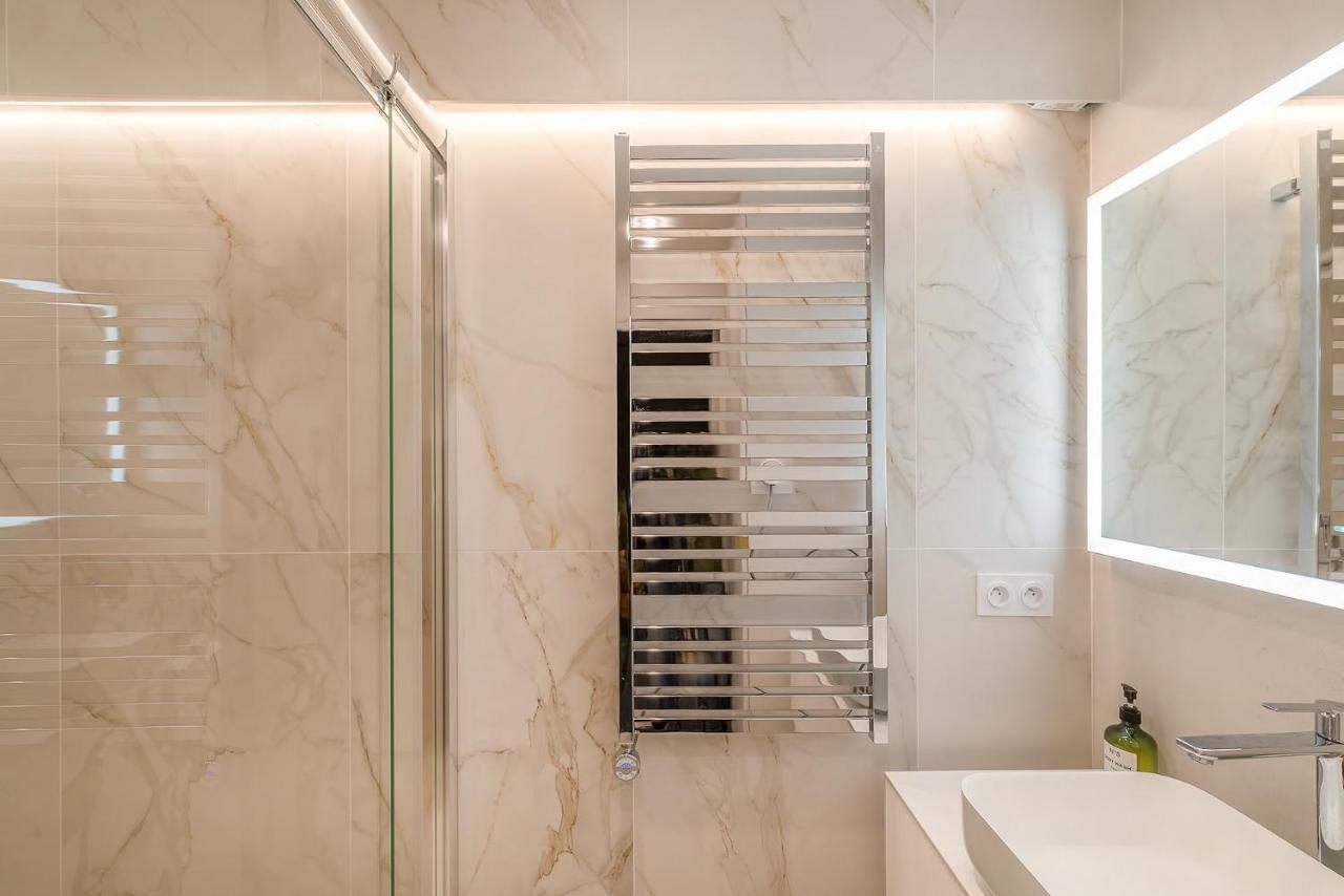 Apartament Sejour Au Taj Proche Tour-Eiffel Paryż Zewnętrze zdjęcie